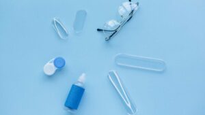 Ustensiles pour les lentilles de contact