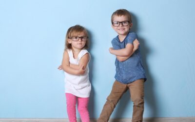 Lunettes de vue enfant : comment choisir la monture adaptée à son âge ?